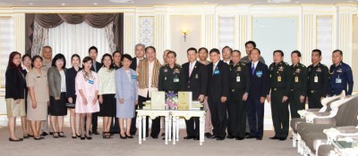 กอ.รมน.จัดพิธีมอบหนังสือเฉลิมพระเกียรติ   “สถาบันพระมหากษัตริย์กับมุสลิมในแผ่นดินไทย” แก่ทุกภาคส่วน