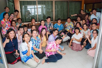 งานประเพณีสรงน้ำพระพุทธรูป และรดน้ำขอพรผู้อาวุโส  เนื่องในวันสงกรานต์ ประจำปี 2559