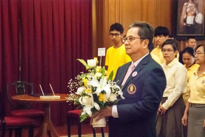 สถาบันเอเชียศึกษา ร่วมลงนามถวายพระพรพระบาทสมเด็จพระเจ้าอยู่หัว