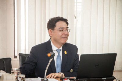 ศ.ดร.บัณฑิต เอื้ออาภรณ์ อธิการบดีจุฬาฯ  พบ ผู้บริหาร นักวิจัย สถาบันเอเชียศึกษา